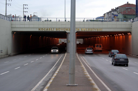 DERINCE D-100 HIGHWAY UNDERPASS CONSTRUCTION