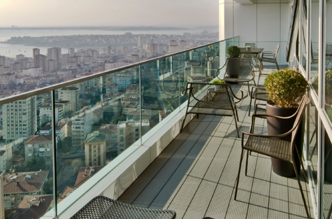 FOUR WINDS RESIDENCE ON BAGHDAD AVENUE