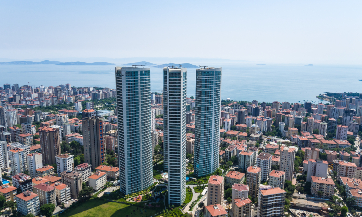 Yılında İstanbul Selamiçeşme’de 44 bin metrekare alanda 45 katlı 4 bloktan oluşan Four Winds projesini tamamladık.